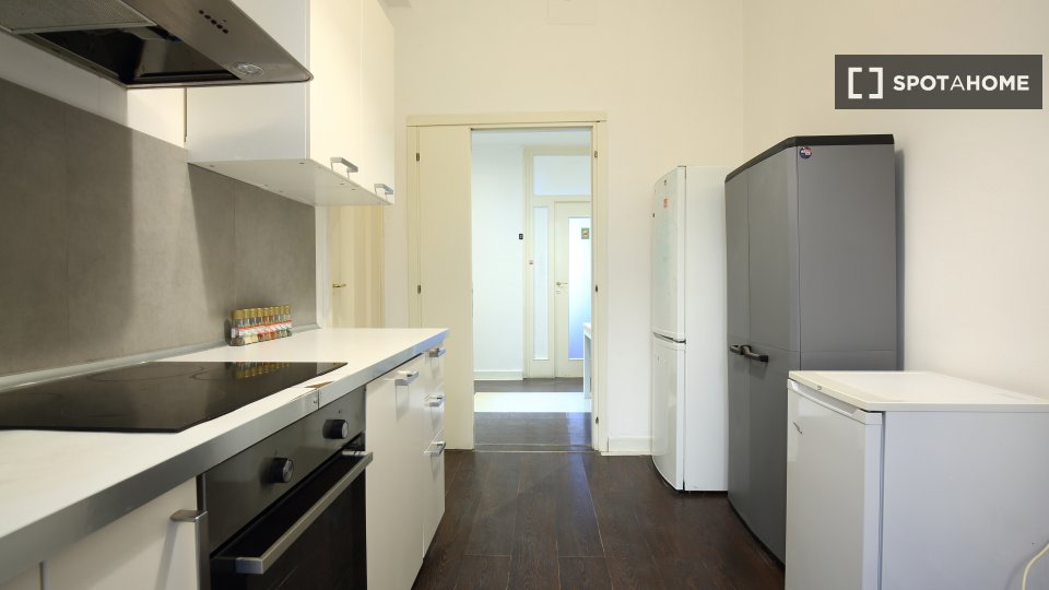 Double room Milan, 7 beds, 178m² — photo 6