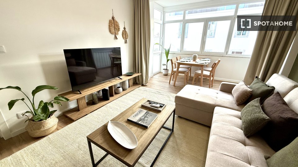 Apartment mono Lisbon, 1 bed, 45m² — photo 3