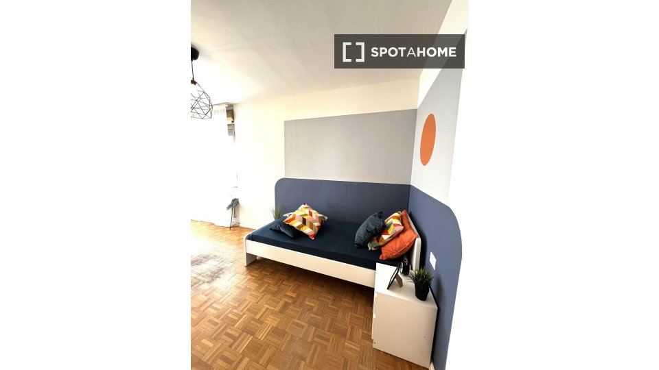 Double room Milan, 2 beds — photo 4