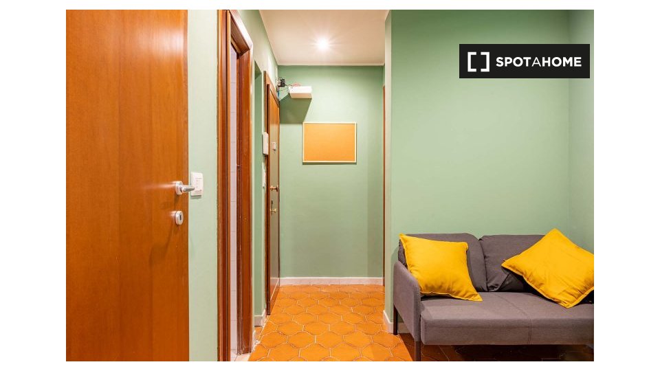 Double room Milan, 4 beds, 80m² — photo 2