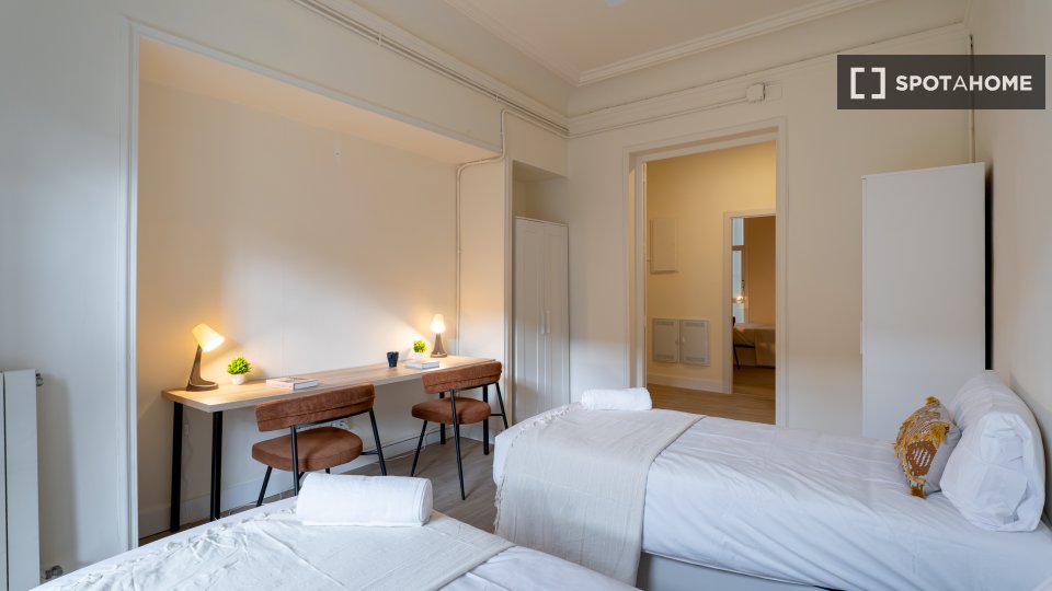 Double room Madrid, 9 beds — photo 8