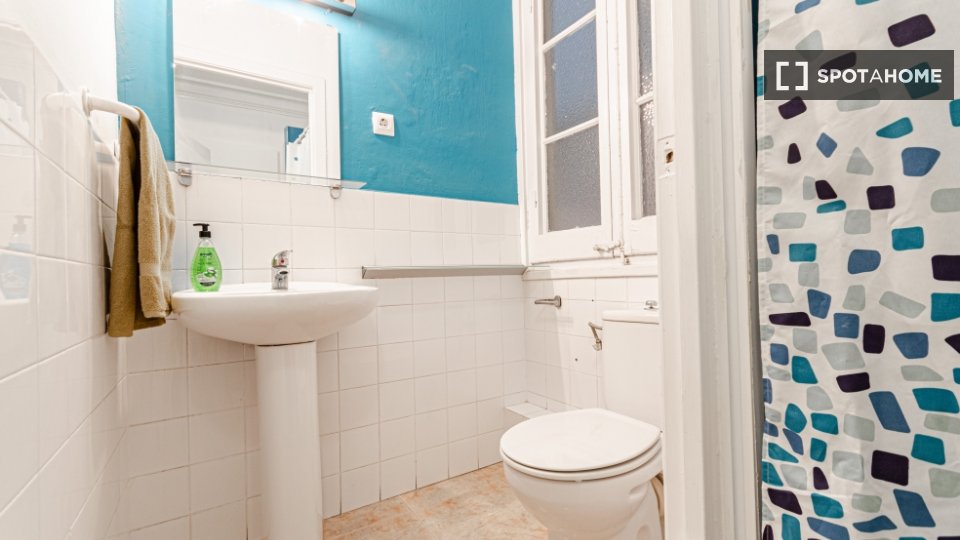 Double room Barcelona, 7 beds, 150m² — photo 14