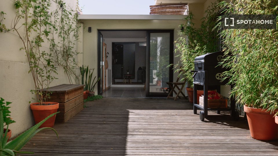 Apartment Lisbon, 1 bed, 80m² — photo 13
