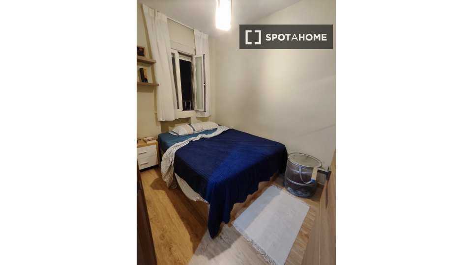 Double room Madrid, 2 beds, 60m² — photo 9