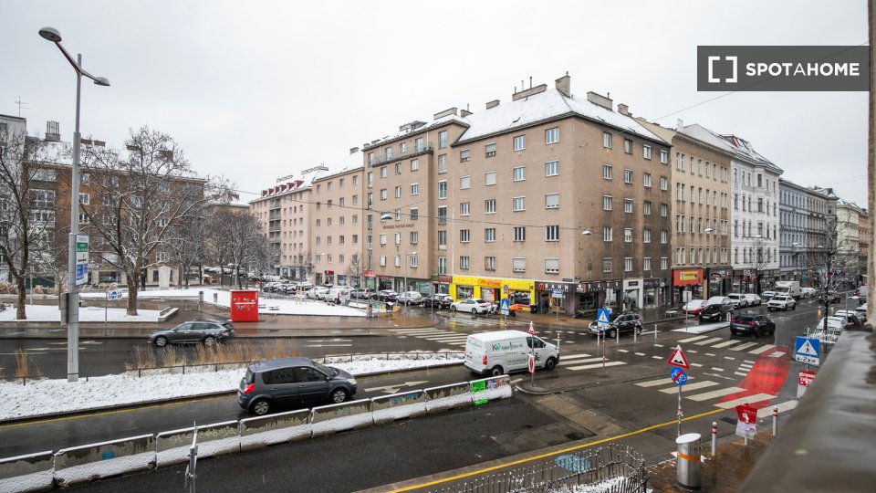Apartment Vienna, 2 beds, 68m² — photo 11