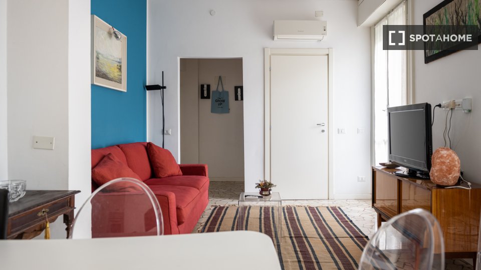 Apartment Milan, 1 bed — photo 2