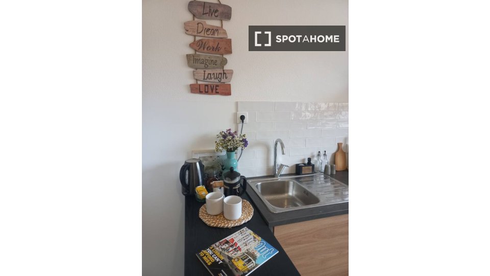 Apartment mono Lisbon — photo 11