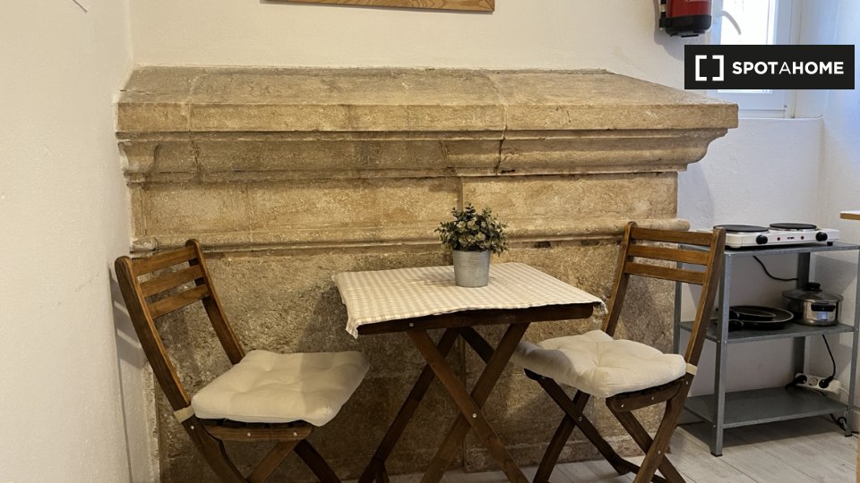 Apartment Lisbon, 1 bed — photo 5