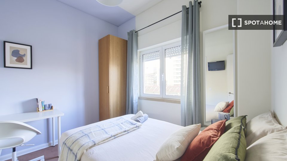 Double room Lisbon, 7 beds — photo 8