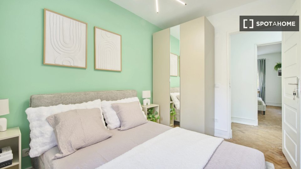 Double room Lisbon, 6 beds — photo 11