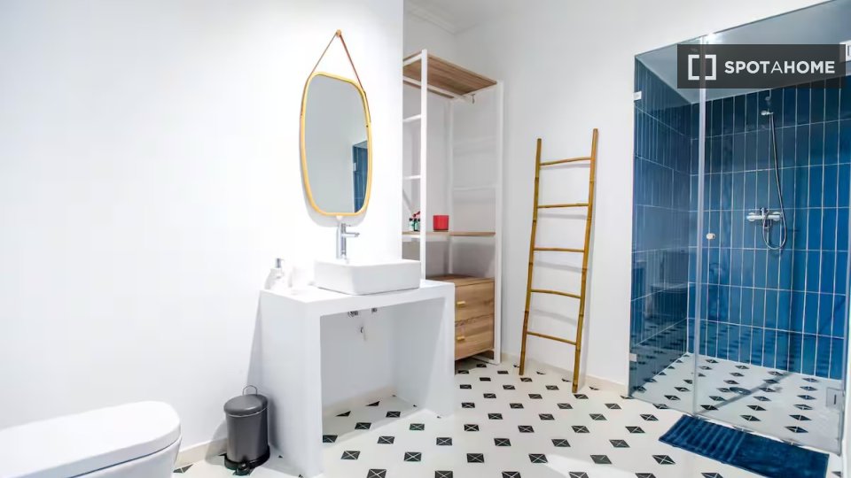 Apartment Lisbon, 2 beds — photo 8
