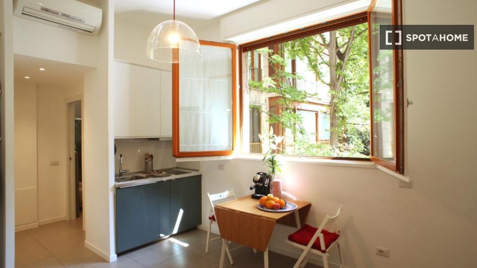 Apartment Milan, 1 bed — photo 8
