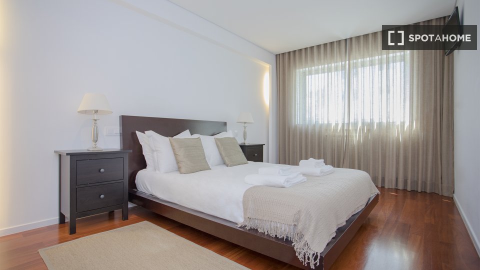 Apartment Porto, 2 beds, 110m² — photo 2