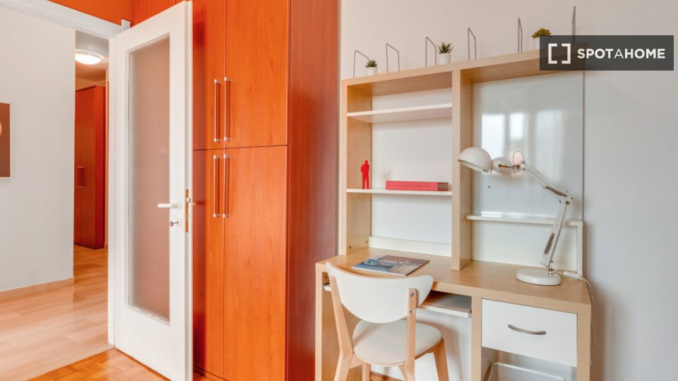 Double room Milan, 3 beds, 105m² — photo 10