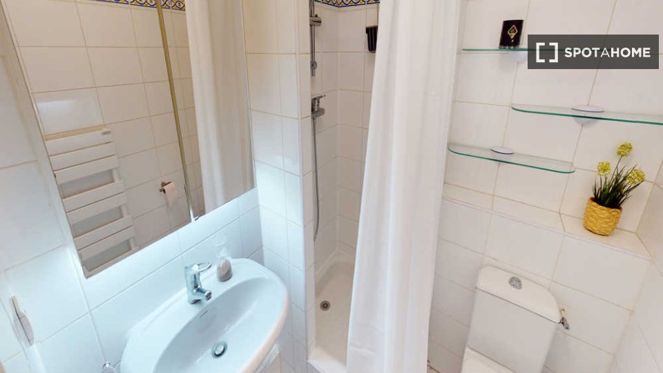 Double room Paris, 4 beds, 90m² — photo 10