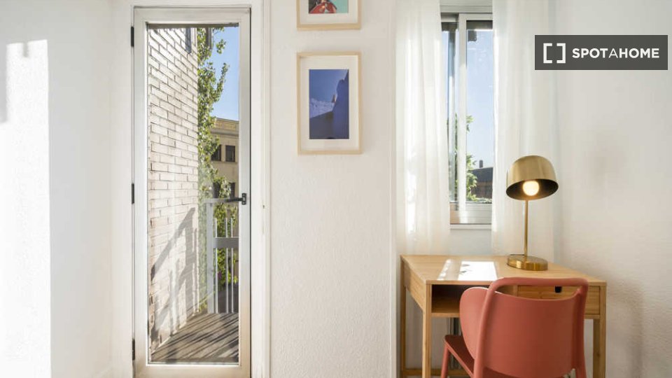 Double room Madrid, 16 beds — photo 67