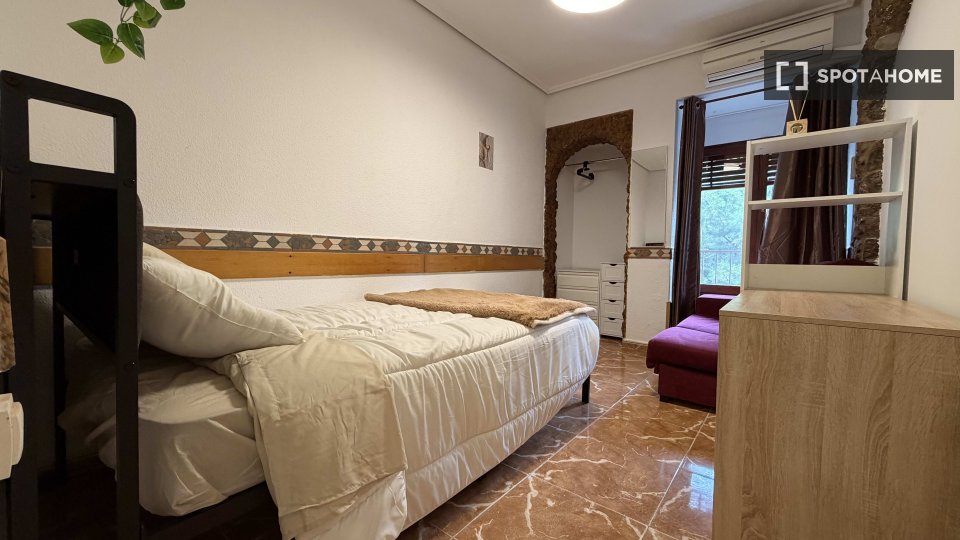 Double room Valencia, 5 beds — photo 19