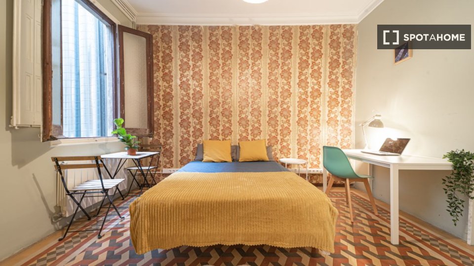 Double room Barcelona, 8 beds, 210m² — photo 4