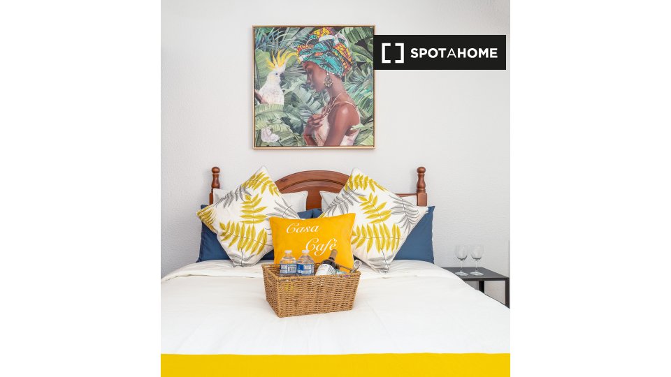 Double room Madrid, 4 beds, 50m² — photo 8