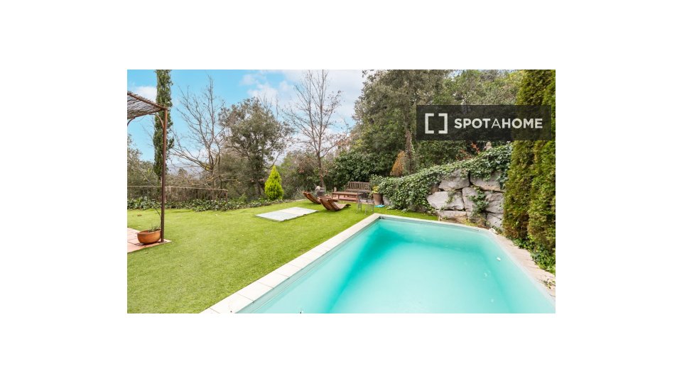 Double room Barcelona, 2 beds, 382m² — photo 5