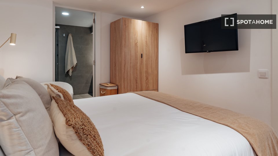 Apartment Barcelona, 2 beds, 51m² — photo 9