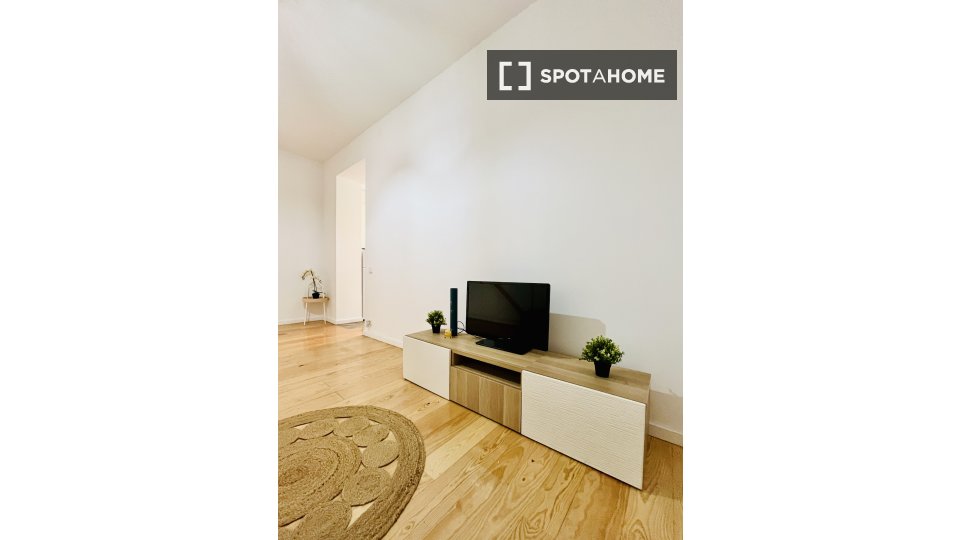 Apartment Porto, 2 beds, 74m² — photo 17