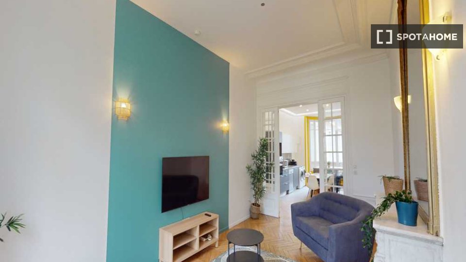 Double room Paris, 7 beds, 230m² — photo 14