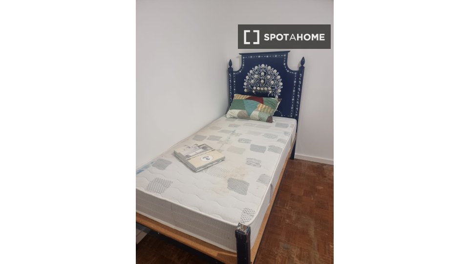 Double room Lisbon, 6 beds — photo 4