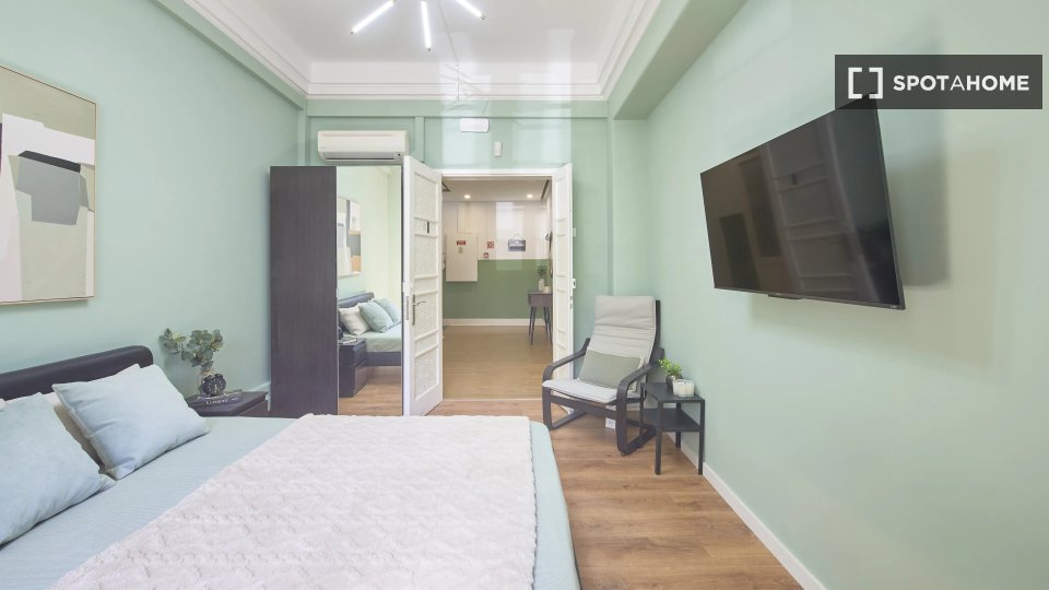 Double room Lisbon, 9 beds — photo 13