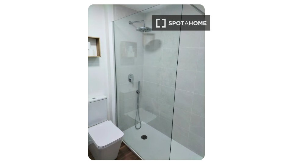 Double room Valencia, 2 beds, 100m² — photo 4