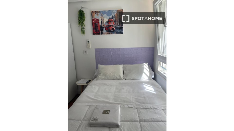 Double room Madrid, 4 beds — photo 16