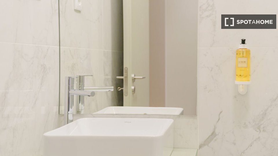 Apartment Porto, 1 bed, 36m² — photo 13