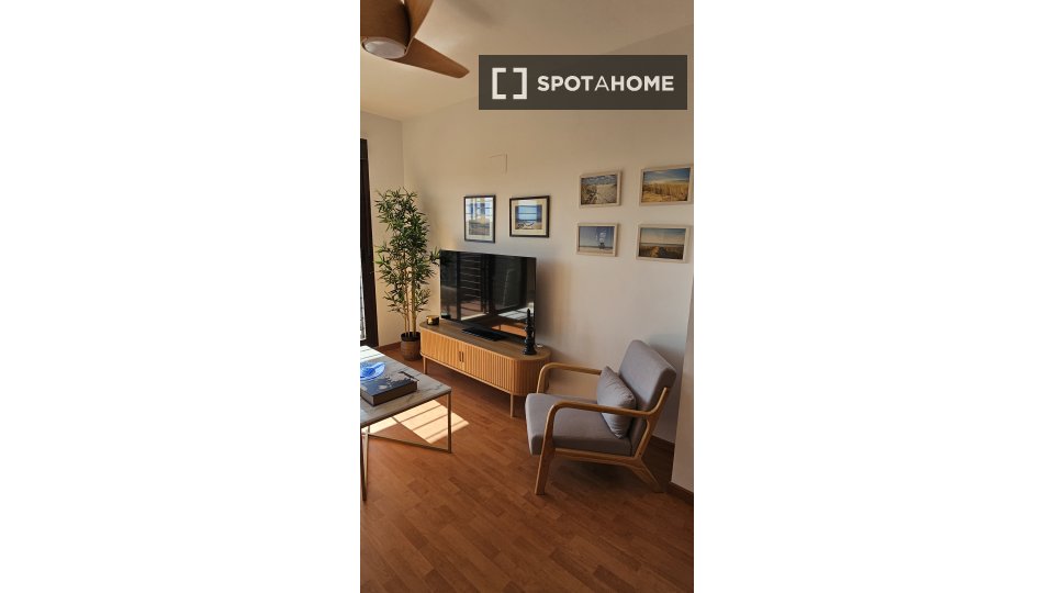 Double room Malaga, 3 beds, 80m² — photo 7