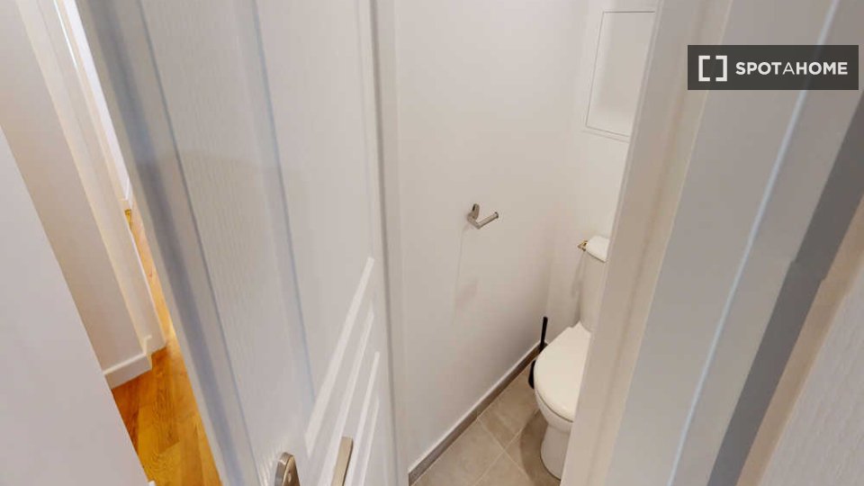 Double room Lyon, 7 beds, 150m² — photo 15