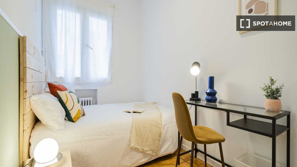 Double room Madrid, 5 beds — photo 63