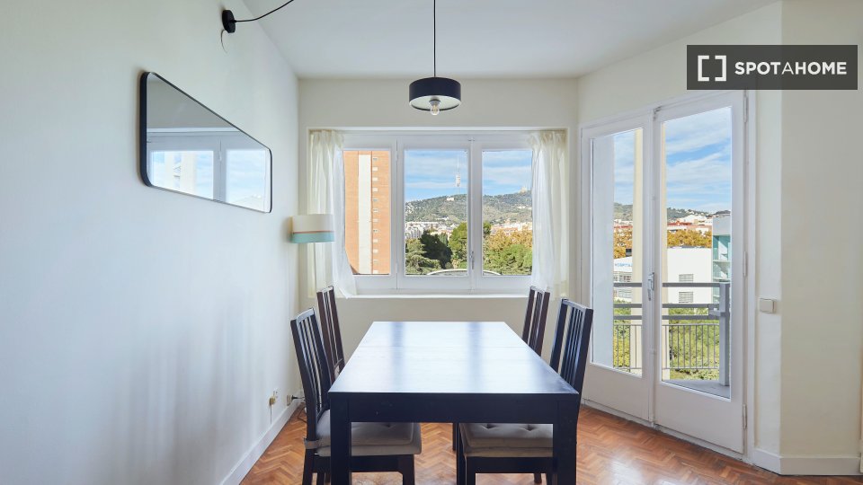 Apartment Barcelona, 3 beds, 82m² — photo 23
