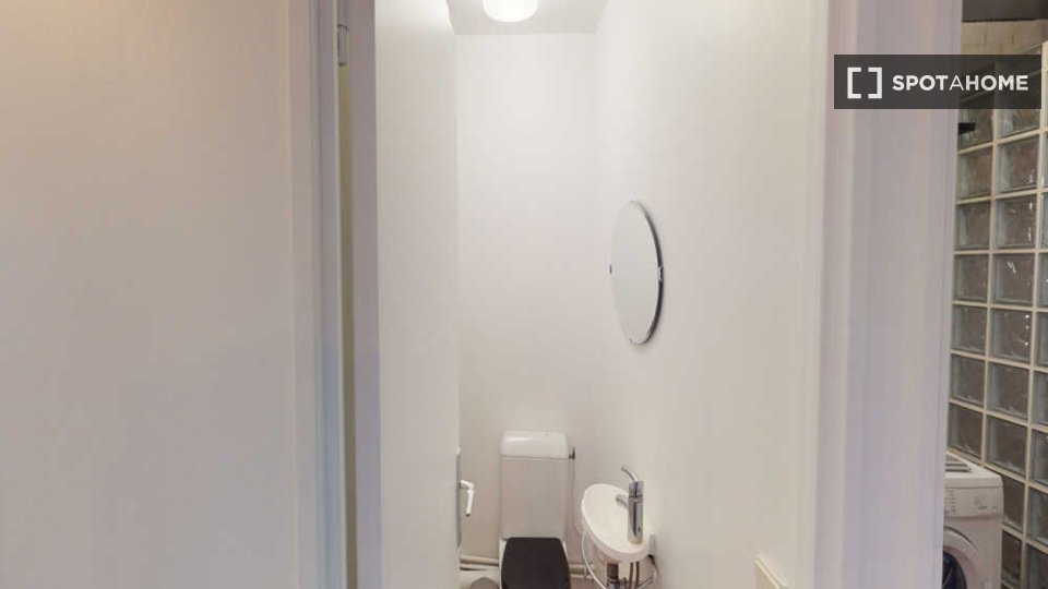 Double room Paris, 8 beds, 150m² — photo 13