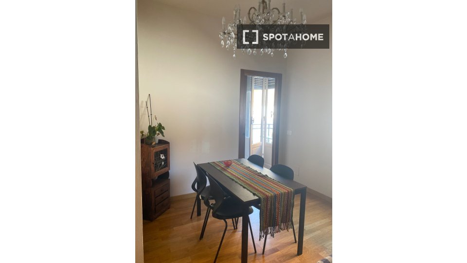 Double room Milan, 1 bed, 110m² — photo 15
