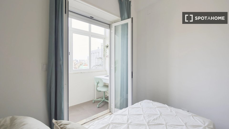 Double room Lisbon, 7 beds — photo 5