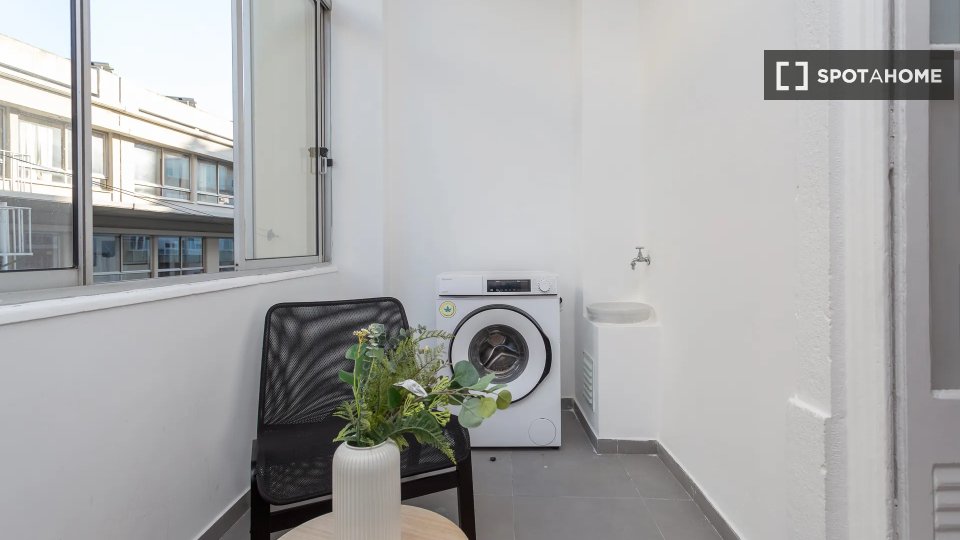 Double room Lisbon, 6 beds — photo 10