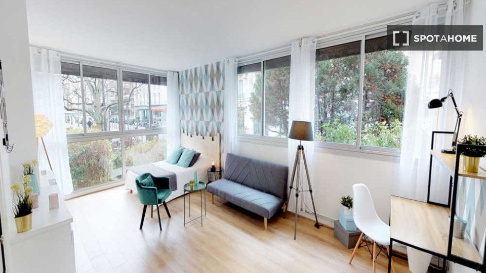 Double room Paris, 3 beds, 70m² — photo 8