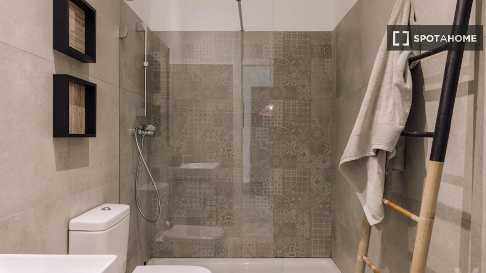 Apartment Lisbon, 1 bed, 49m² — photo 8