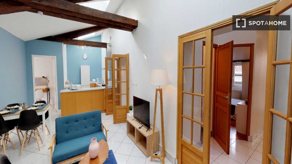 Double room Lyon, 5 beds, 130m² — photo 2