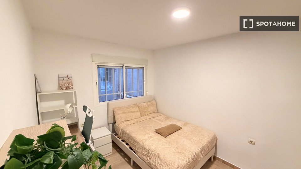 Double room Valencia, 6 beds — photo 2