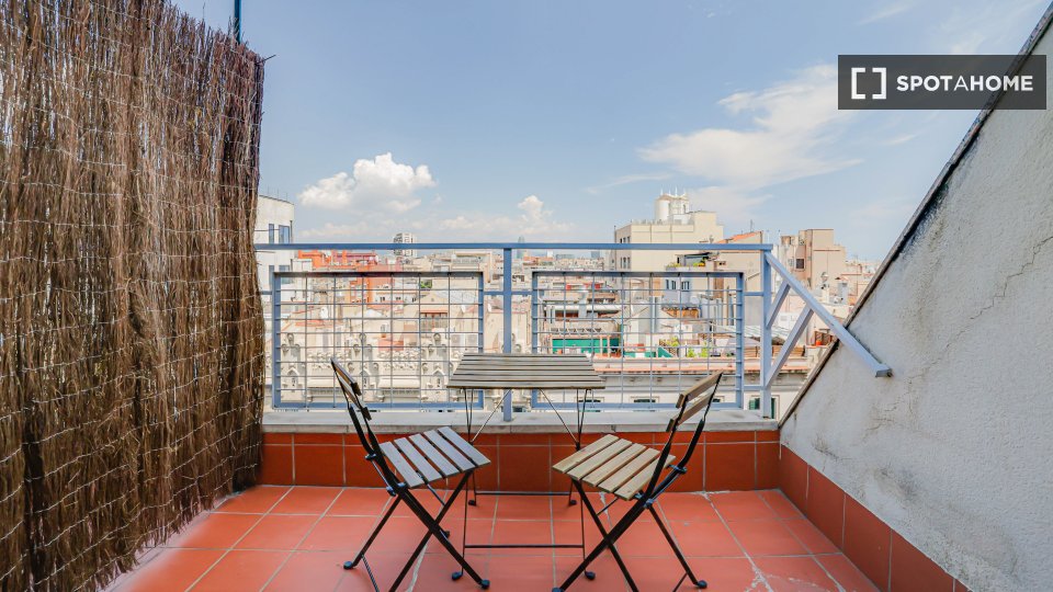 Double room Barcelona, 17 beds, 550m² — photo 18