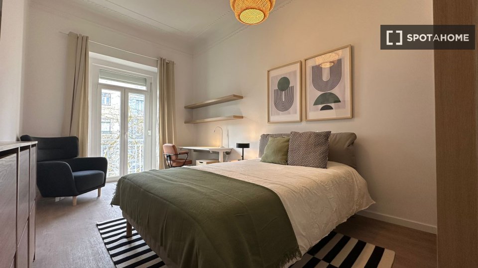 Double room Lisbon, 6 beds, 160m² — photo 33