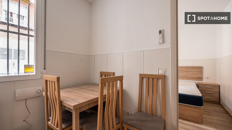 Apartment Madrid, 2 beds, 40m² — photo 9