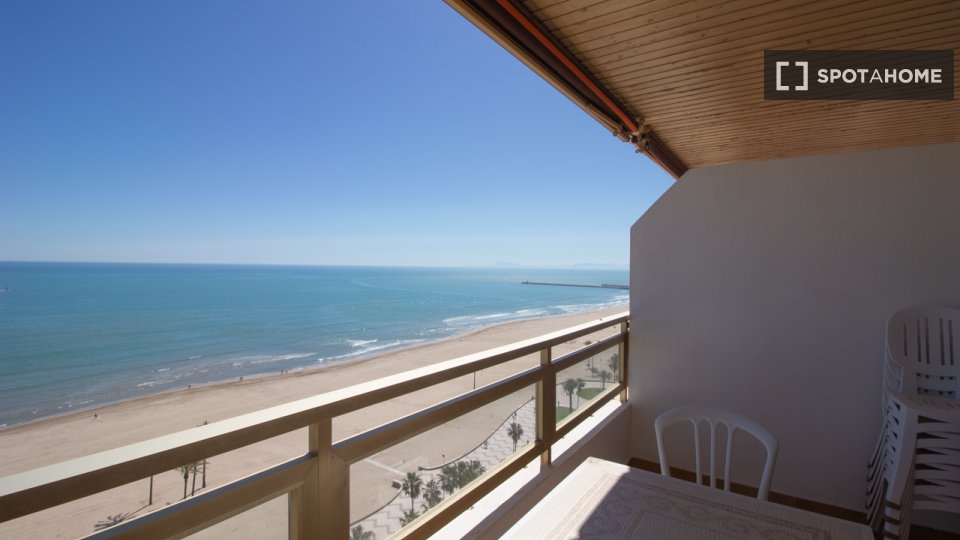 Apartment Valencia, 4 beds, 120m² — photo 17
