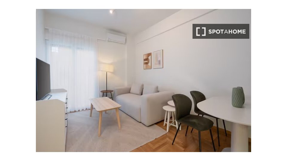 Apartment Athens, 2 beds — photo 10