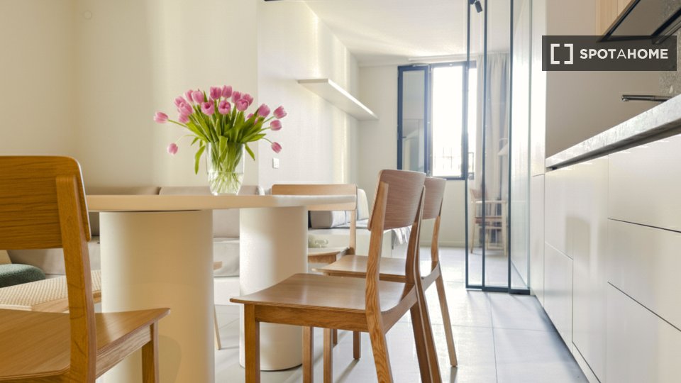 Apartment Milan, 2 beds, 60m² — photo 6
